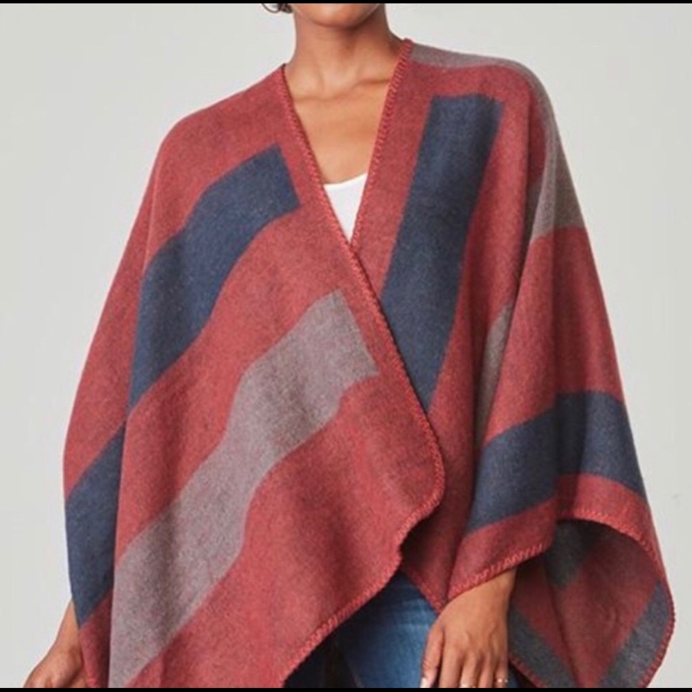 Bb Dakota reversible shawl